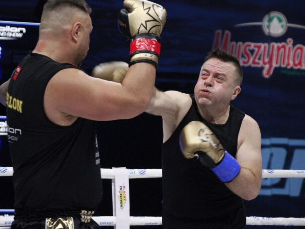 Prezydent skrzyżował rękawice