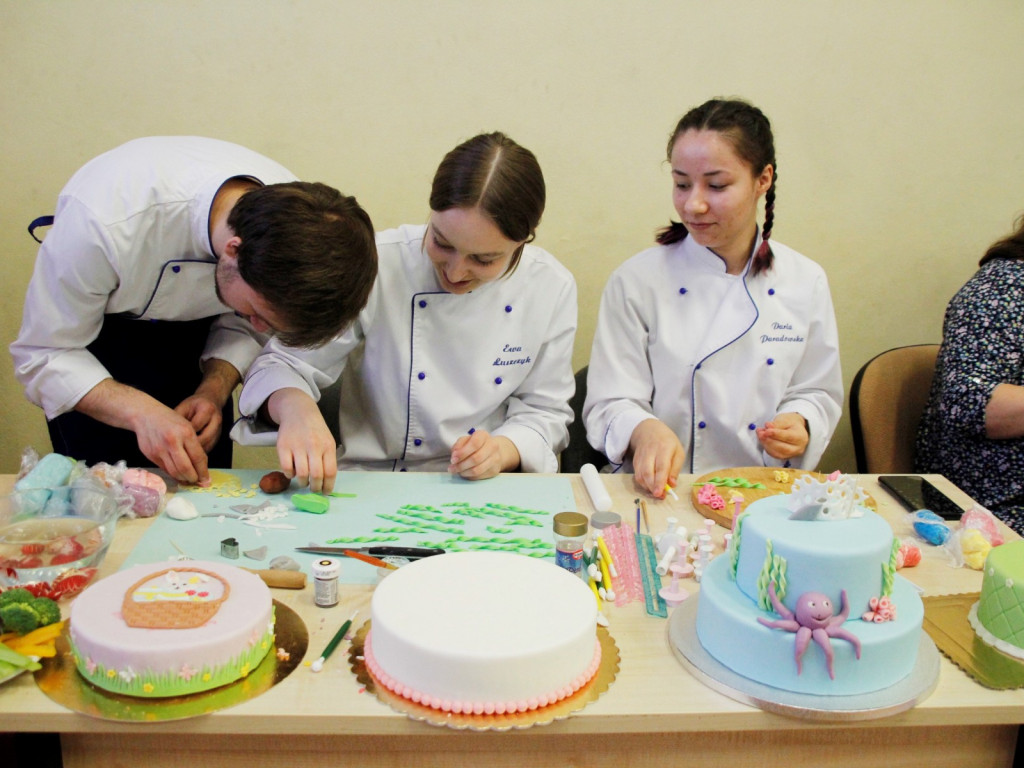 Powiatowe Targi Edukacyjne