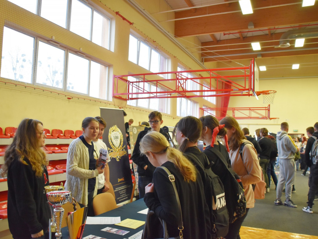 Powiatowe Targi Edukacyjne
