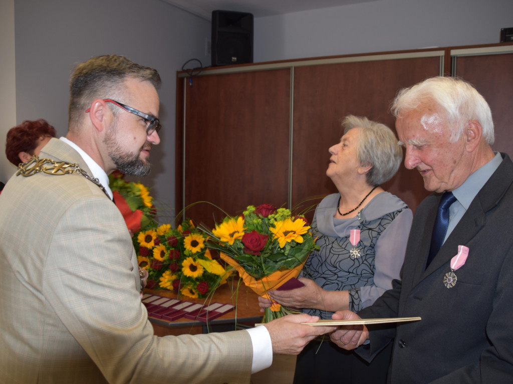 Przeżyli w małżeńskim szczęściu i miłości ponad 50 lat