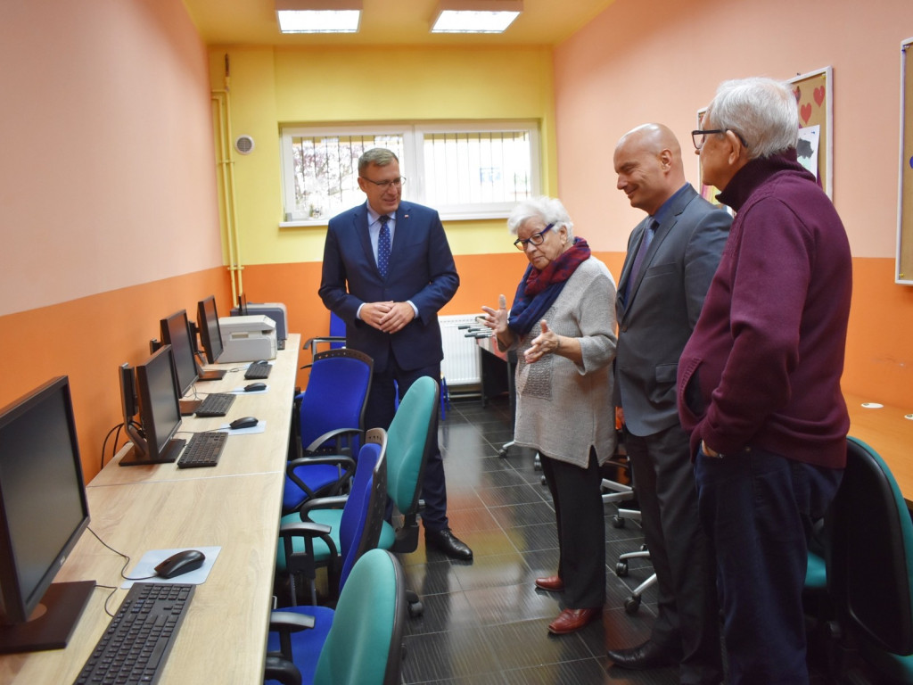 Minister przyjechał z prezentami dla TPD