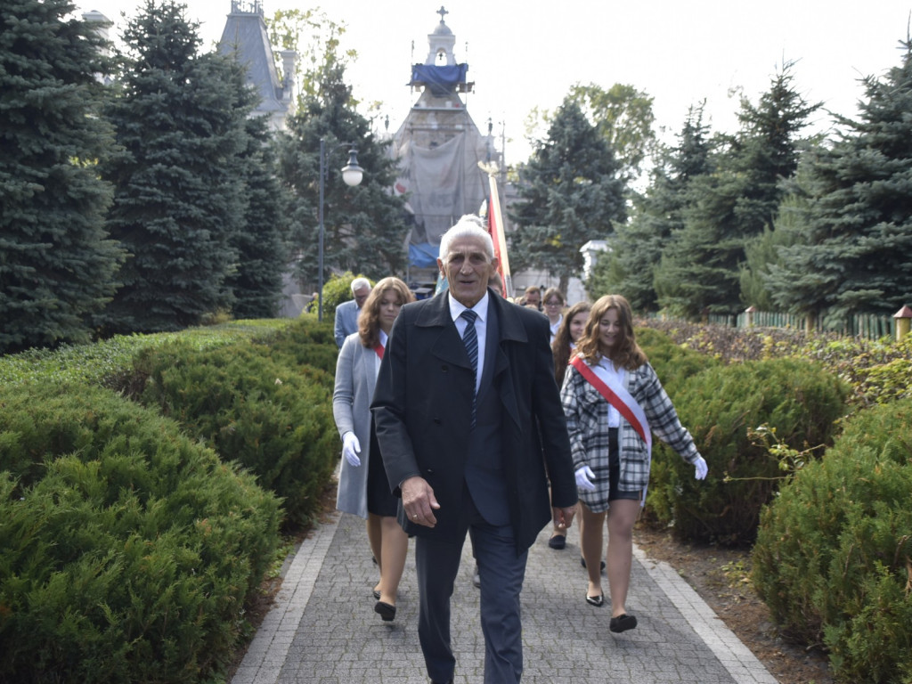 Wielki jubileusz Szkoły Podstawowej w Guzowie