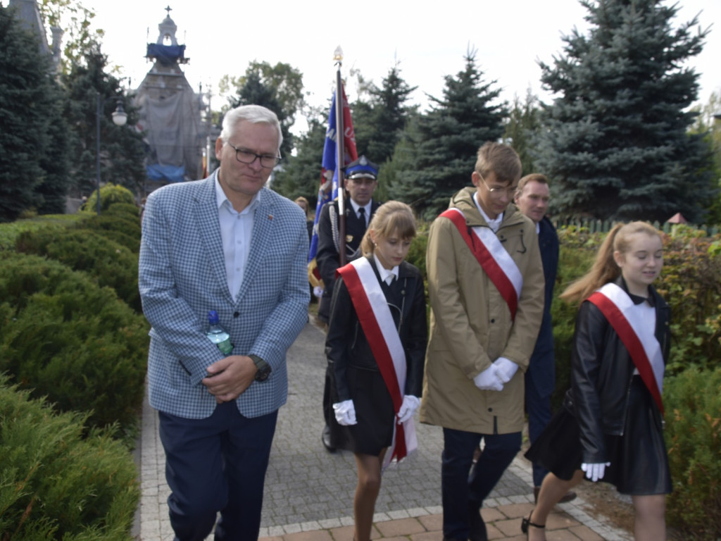 Wielki jubileusz Szkoły Podstawowej w Guzowie