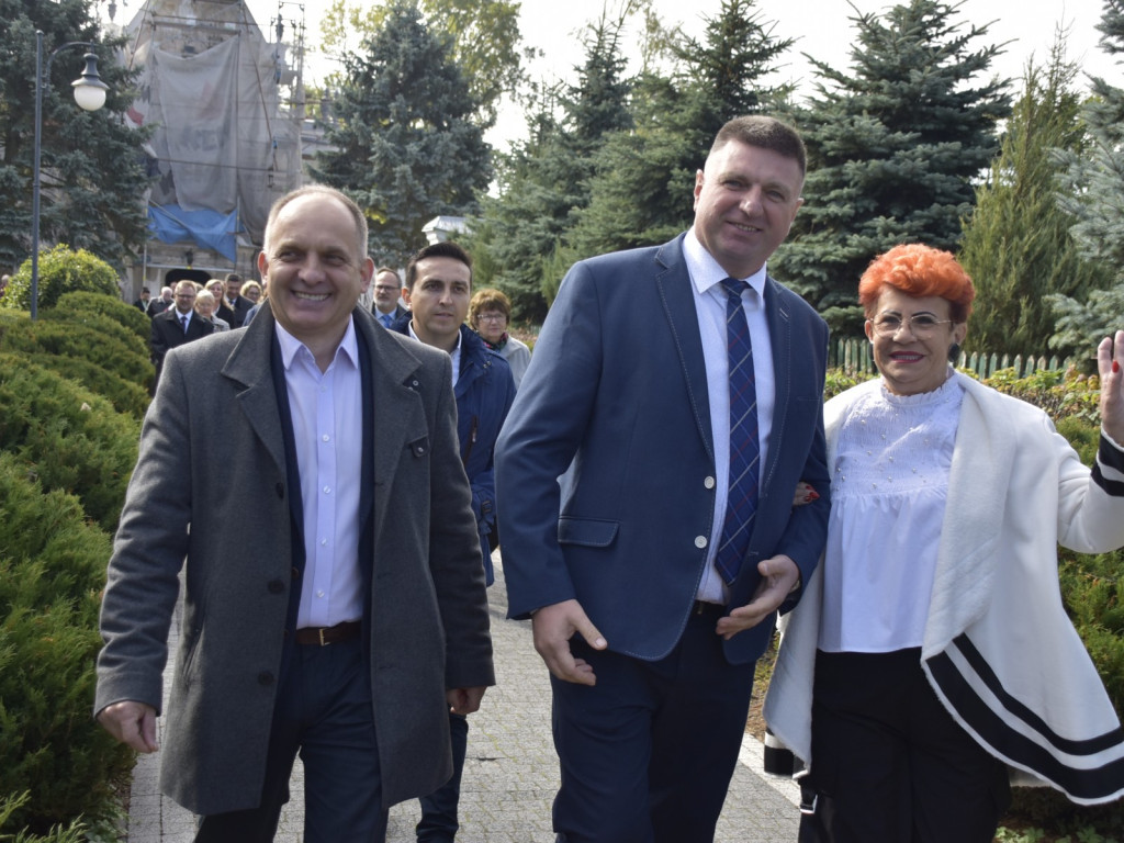 Wielki jubileusz Szkoły Podstawowej w Guzowie