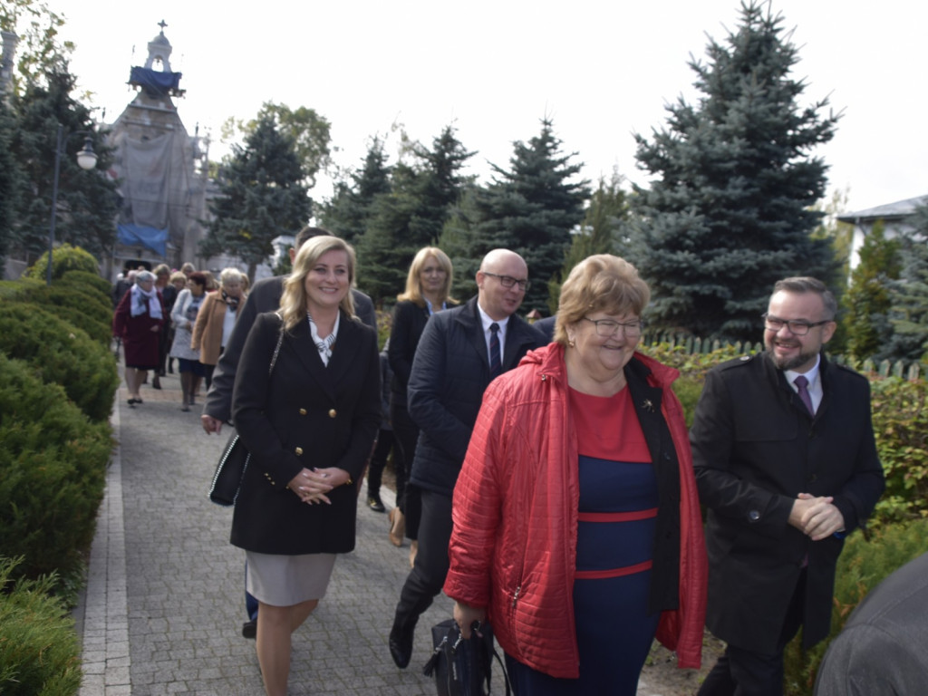 Wielki jubileusz Szkoły Podstawowej w Guzowie