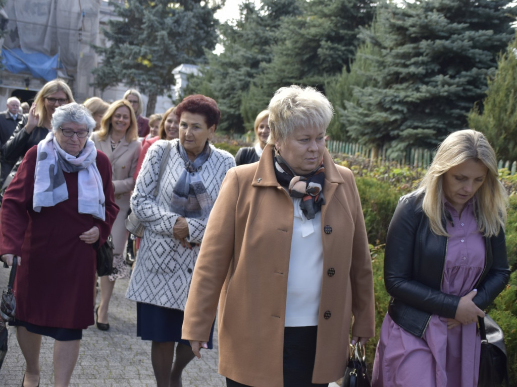 Wielki jubileusz Szkoły Podstawowej w Guzowie