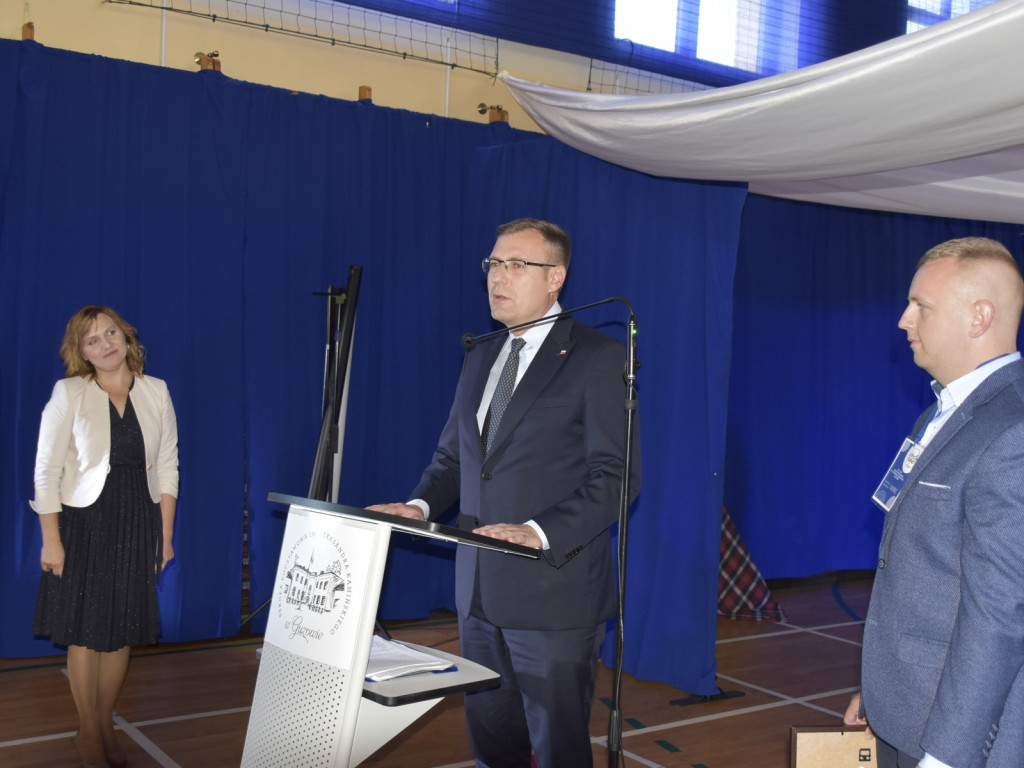 Wielki jubileusz Szkoły Podstawowej w Guzowie