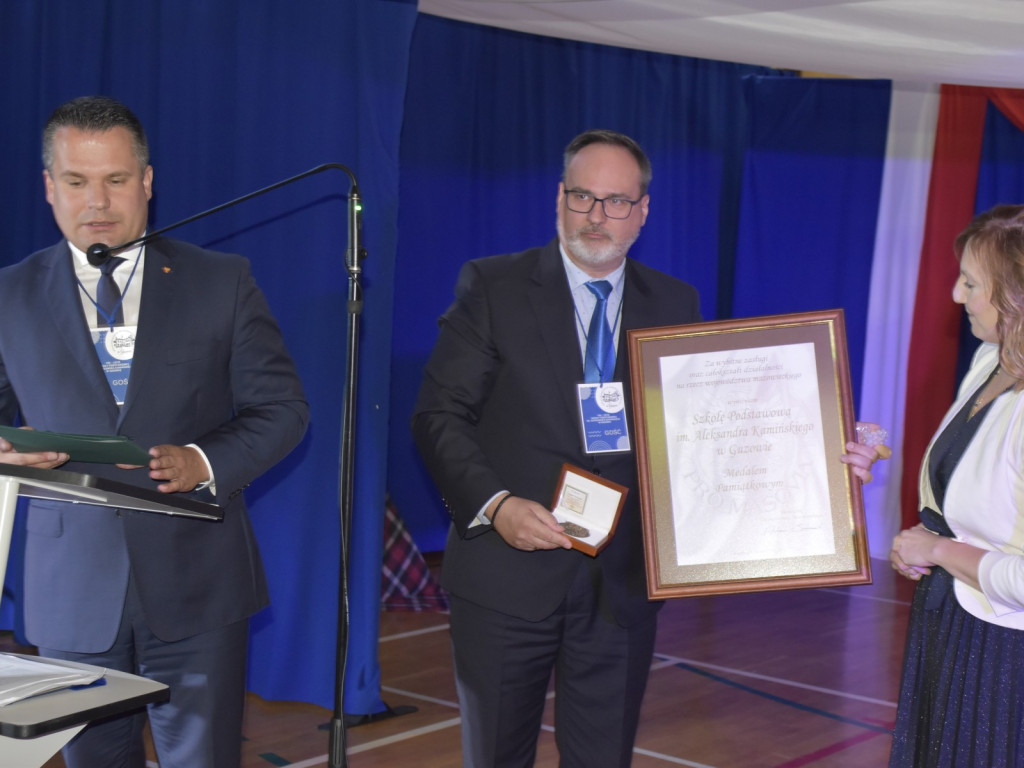 Wielki jubileusz Szkoły Podstawowej w Guzowie