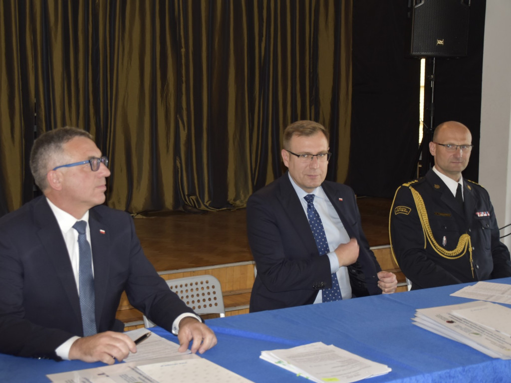 Pieniądze na gotowość bojową i strażacką młodzież