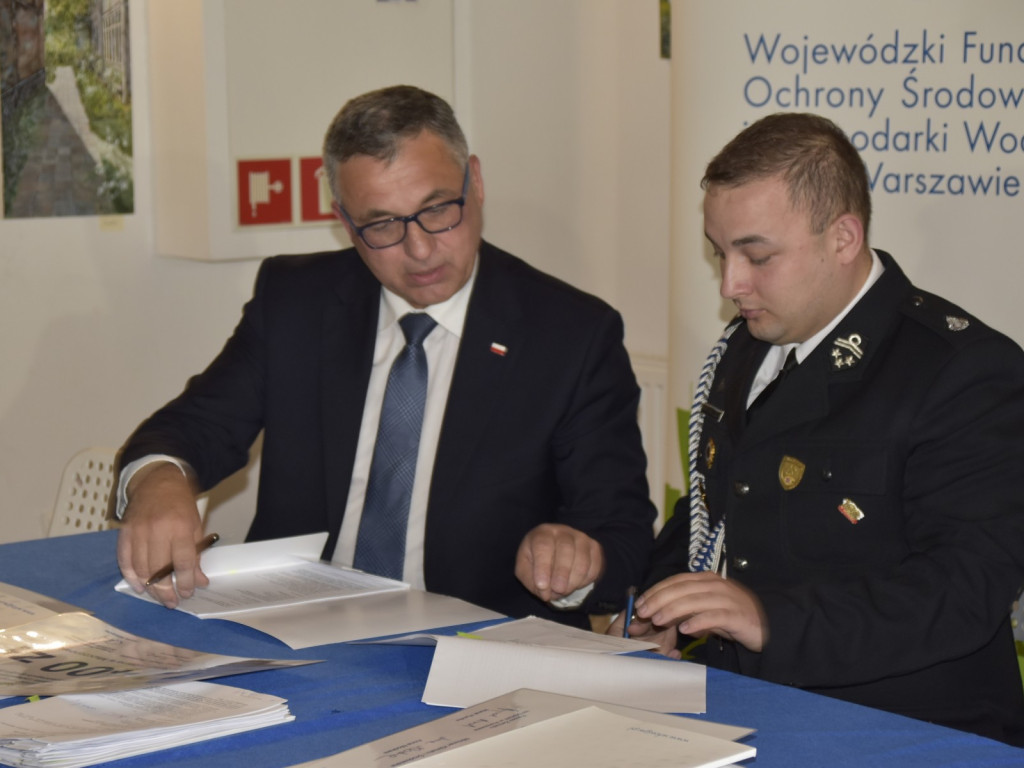 Pieniądze na gotowość bojową i strażacką młodzież