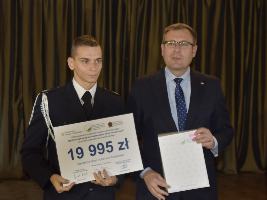 Pieniądze na gotowość bojową i strażacką młodzież