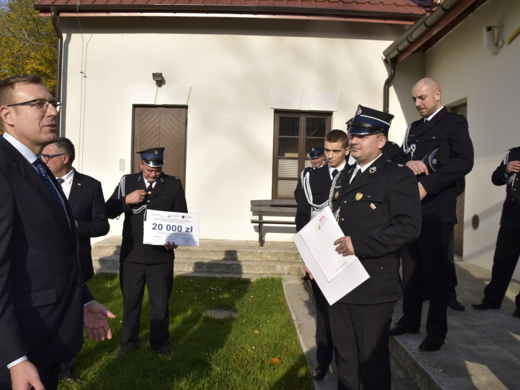 Pieniądze na gotowość bojową i strażacką młodzież