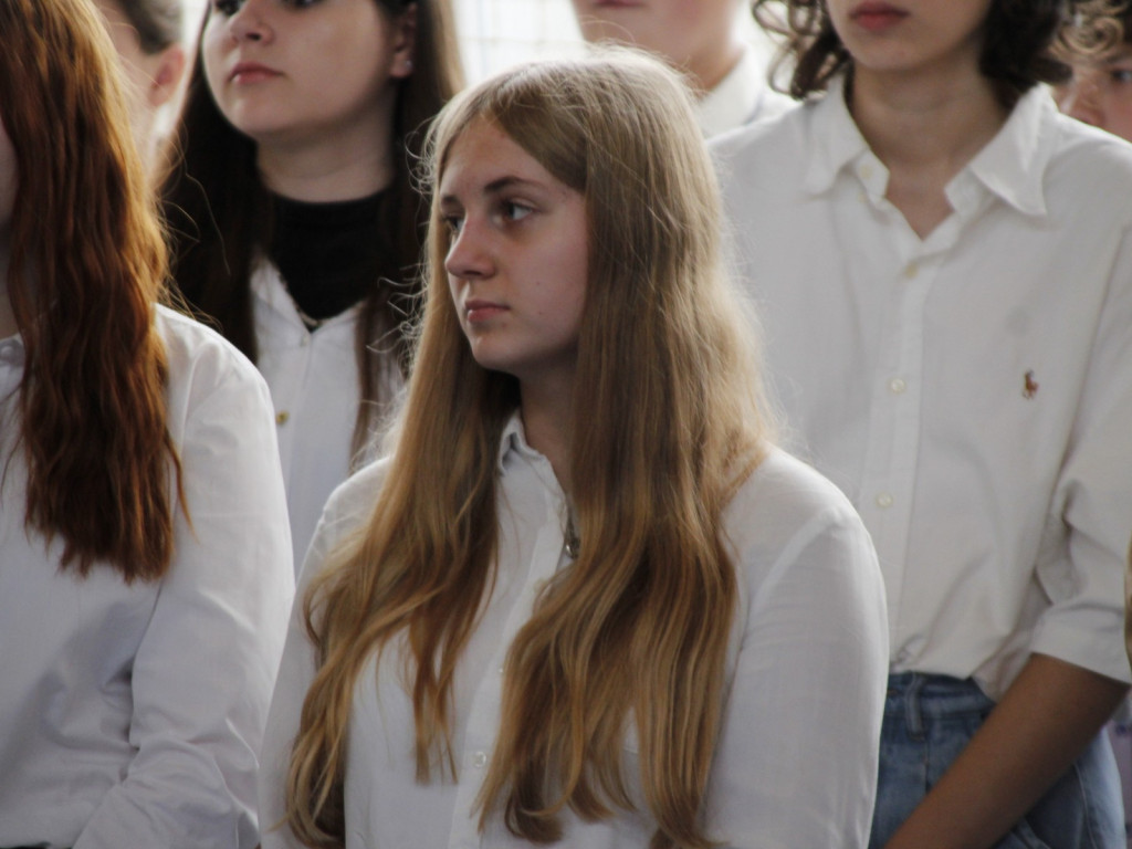 Pasowanie nowych uczniów we Włókienniku