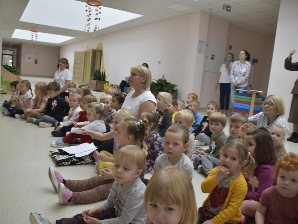 Piękna lekcja patriotyzmu w Radziejowicach