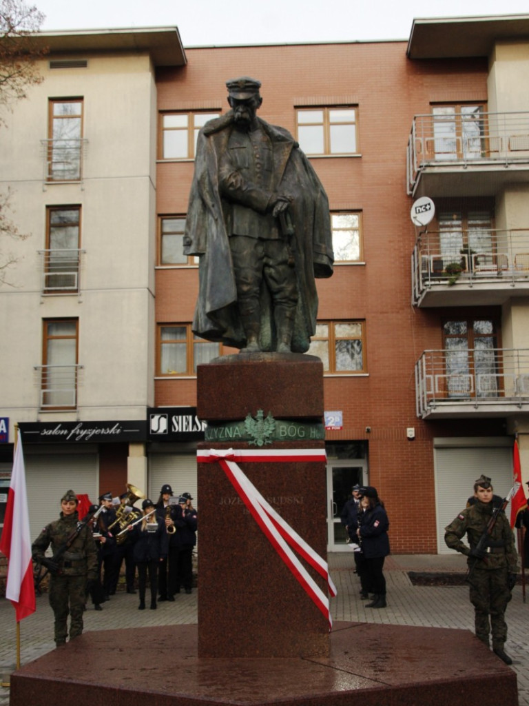 Pomnik Marszałka Piłsudskiego odsłonięty