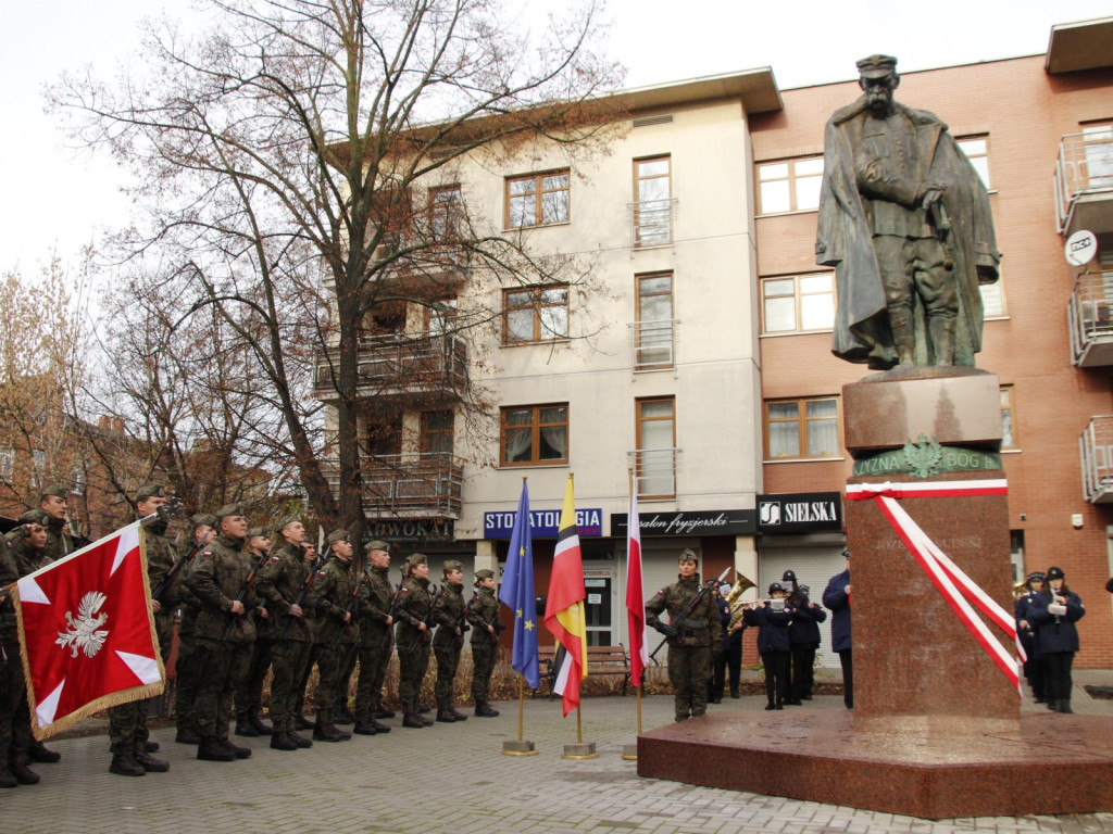 Pomnik Marszałka Piłsudskiego odsłonięty