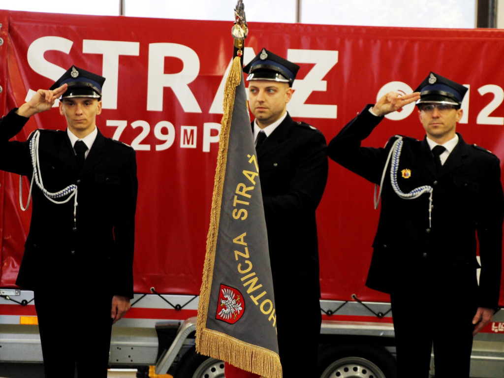 Szczęśliwy - prezentowy poniedziałek dla strażaków