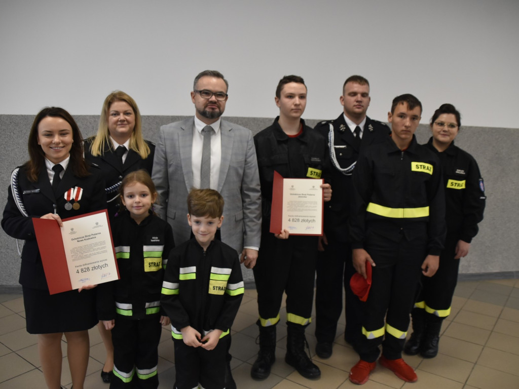Szczęśliwy - prezentowy poniedziałek dla strażaków