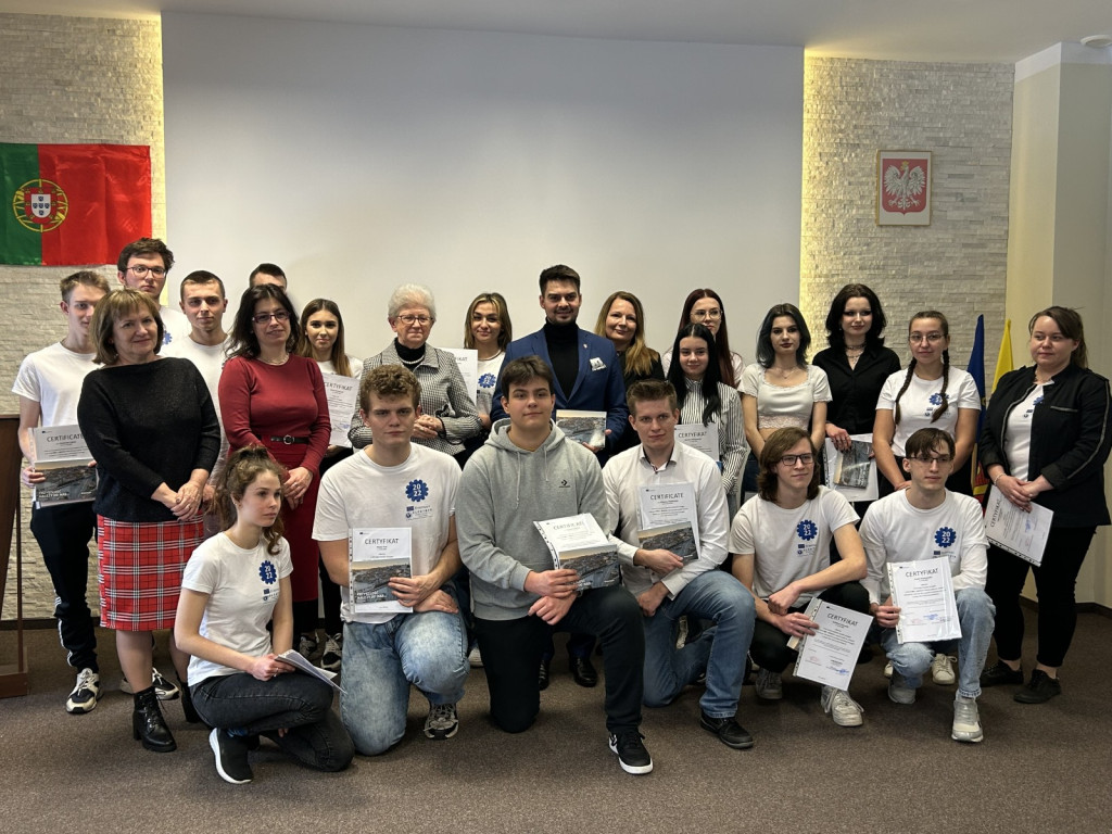 Elektryk podsumował praktyki w Bradze