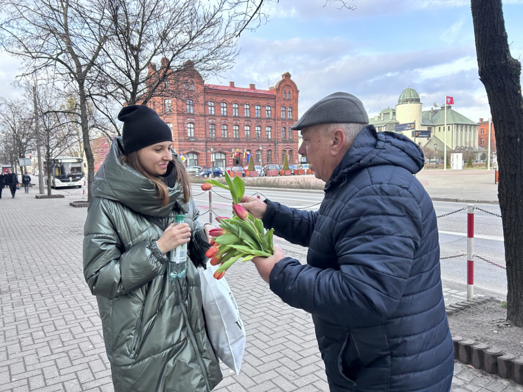 <strong>Kwiaty od Nowej Lewicy na Dzień Kobiet</strong>