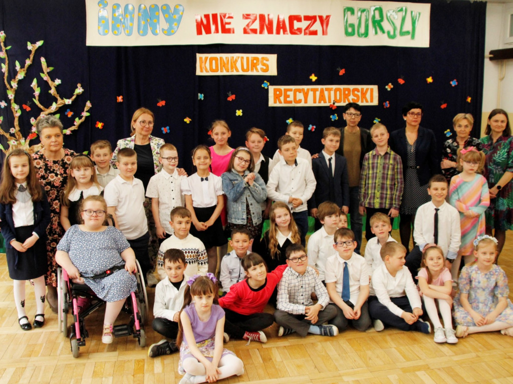 Wyjątkowe wiosenne recytacje klas integracyjnych