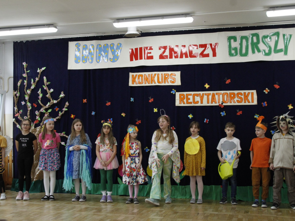 Wyjątkowe wiosenne recytacje klas integracyjnych