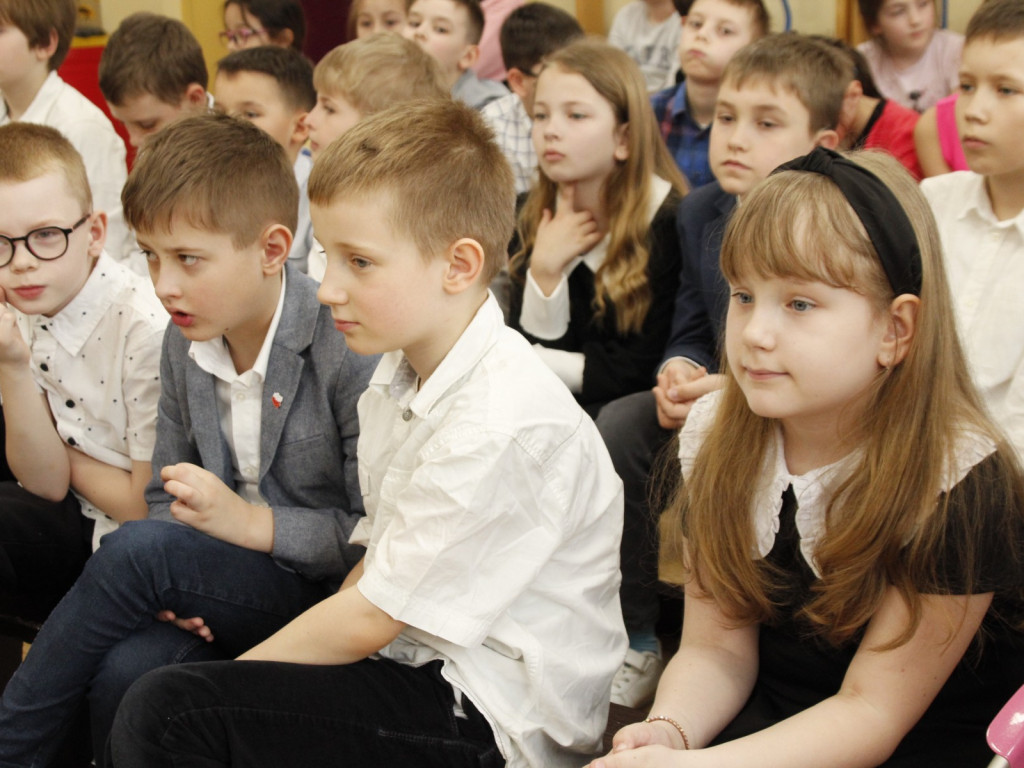 Wyjątkowe wiosenne recytacje klas integracyjnych