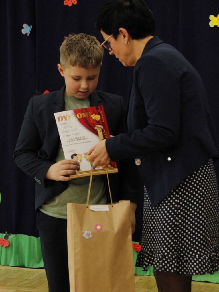 Wyjątkowe wiosenne recytacje klas integracyjnych