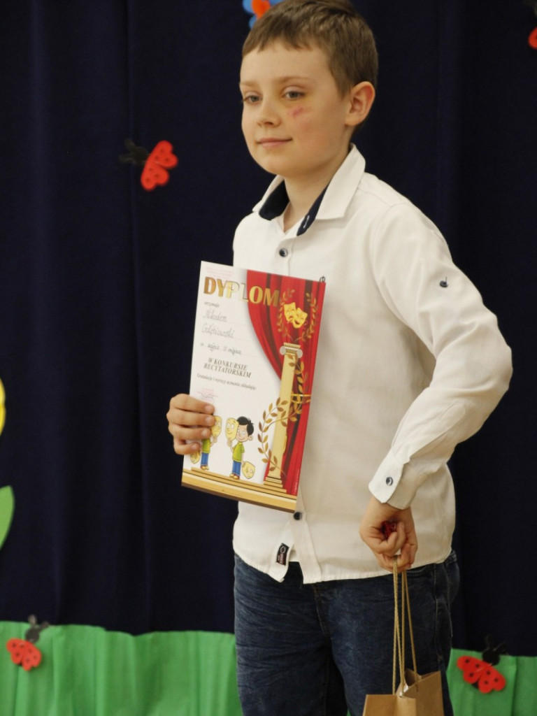 Wyjątkowe wiosenne recytacje klas integracyjnych