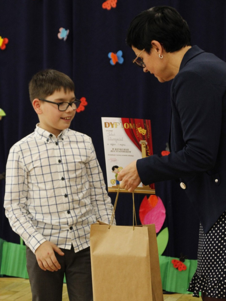 Wyjątkowe wiosenne recytacje klas integracyjnych