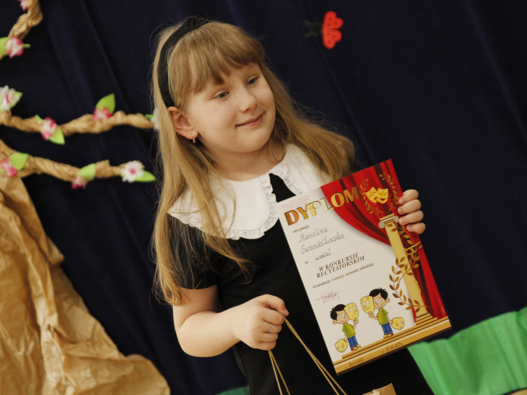 Wyjątkowe wiosenne recytacje klas integracyjnych