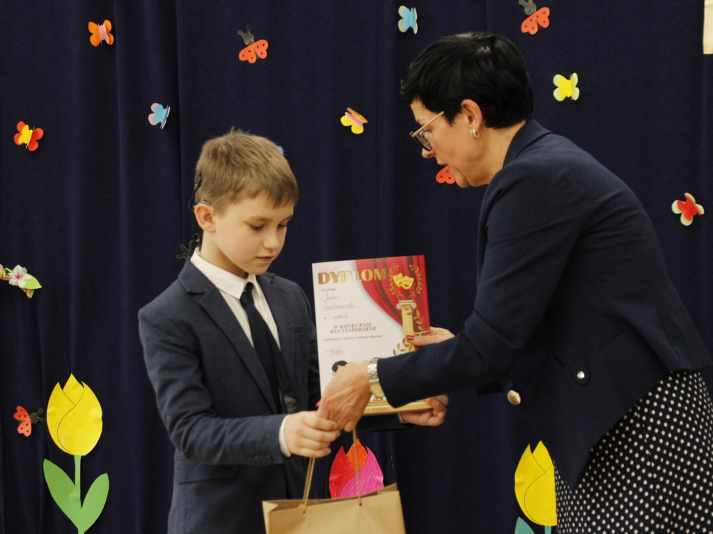 Wyjątkowe wiosenne recytacje klas integracyjnych