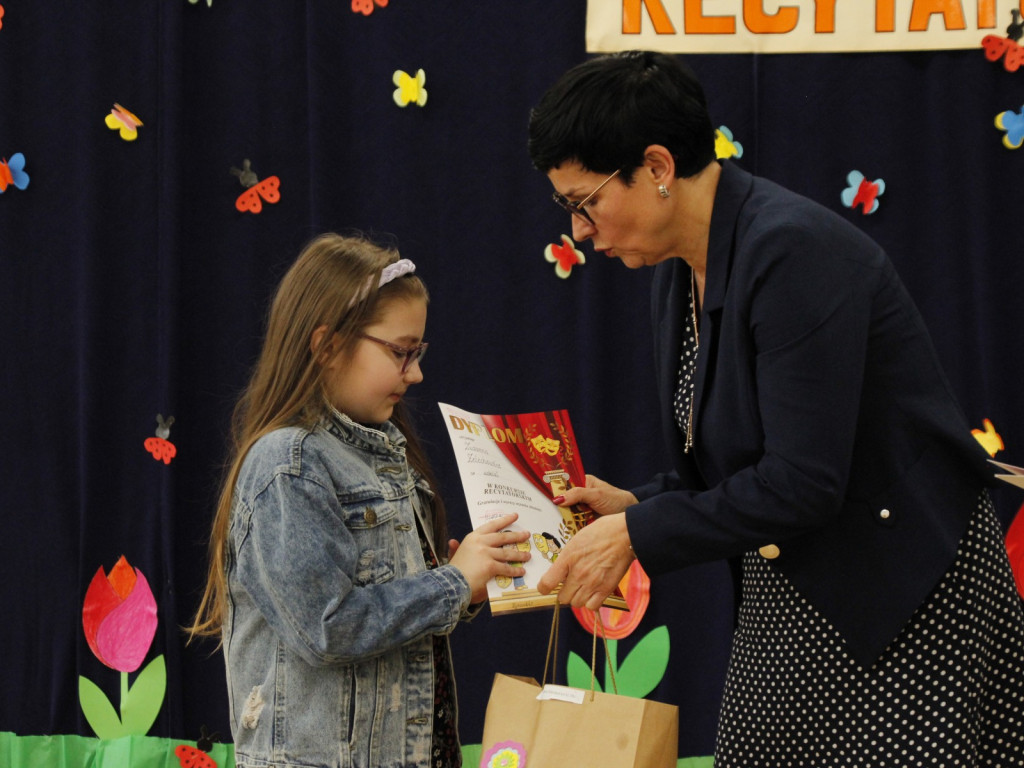 Wyjątkowe wiosenne recytacje klas integracyjnych