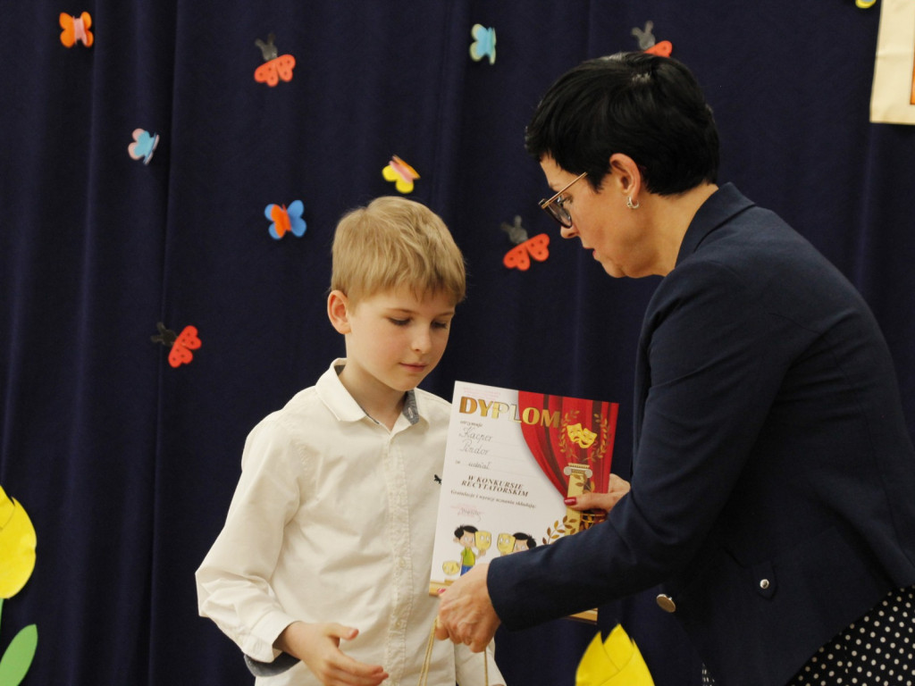 Wyjątkowe wiosenne recytacje klas integracyjnych