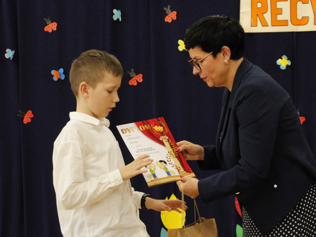 Wyjątkowe wiosenne recytacje klas integracyjnych