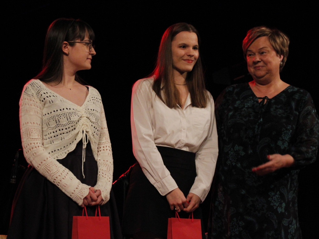 Kolejny rocznik maturzystów pożegnał mury Czerwoniaka