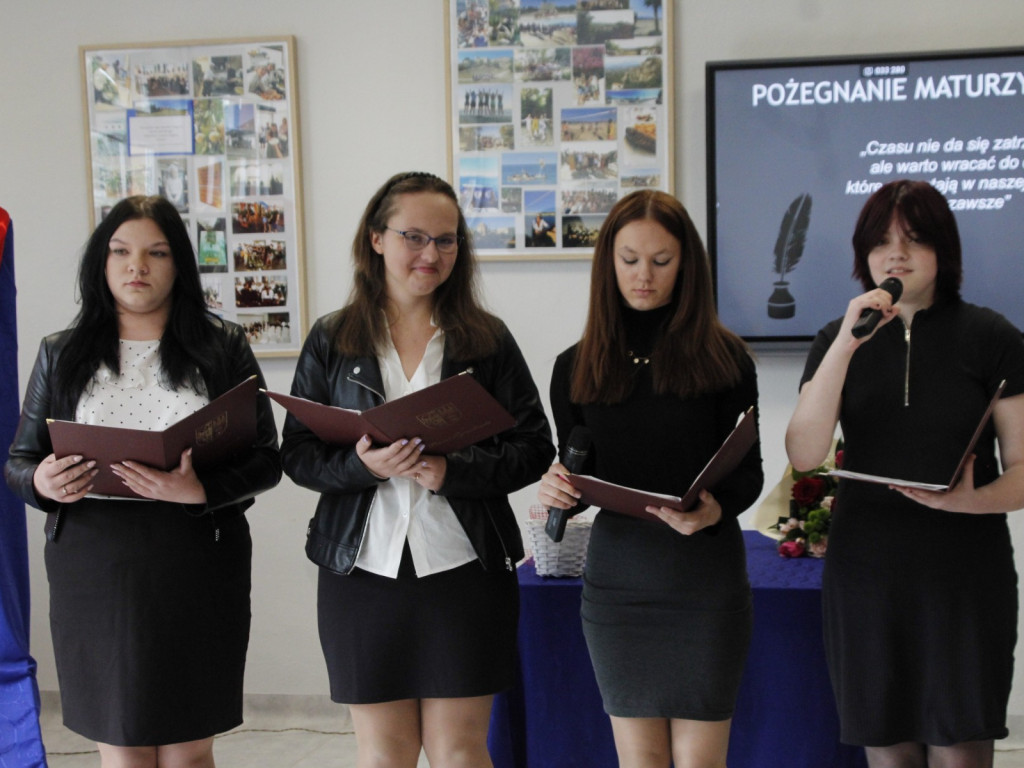 Ostatni dzwonek dla maturzystów z Włókiennika
