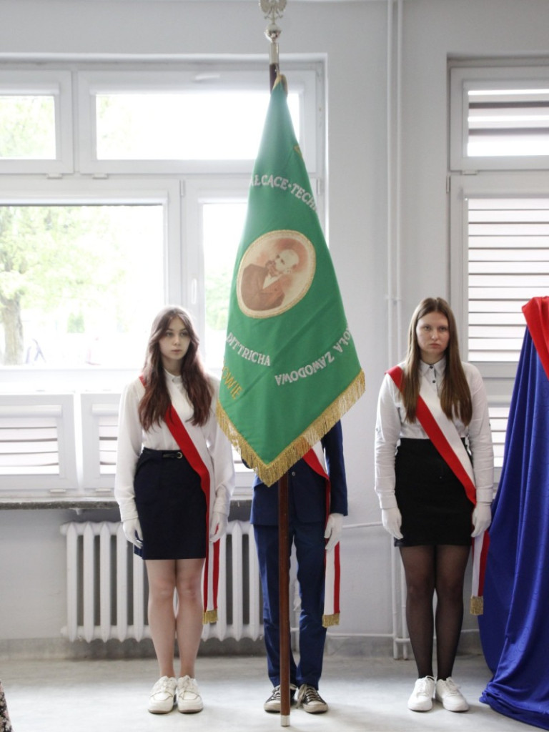 Ostatni dzwonek dla maturzystów z Włókiennika