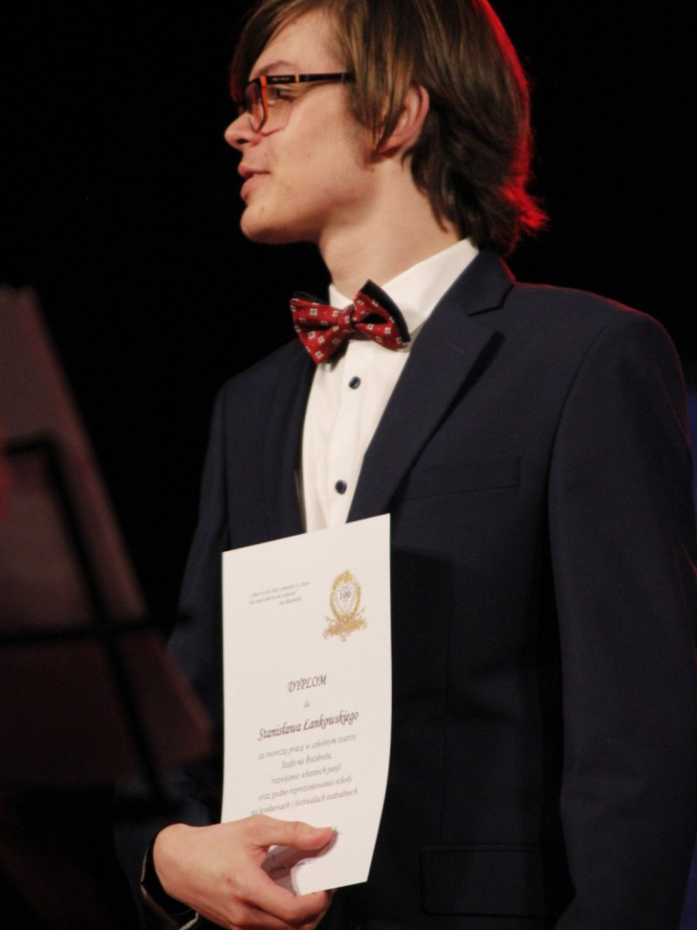 Kolejny rocznik maturzystów pożegnał mury Czerwoniaka