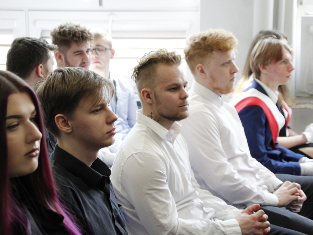 Ostatni dzwonek dla maturzystów z Włókiennika