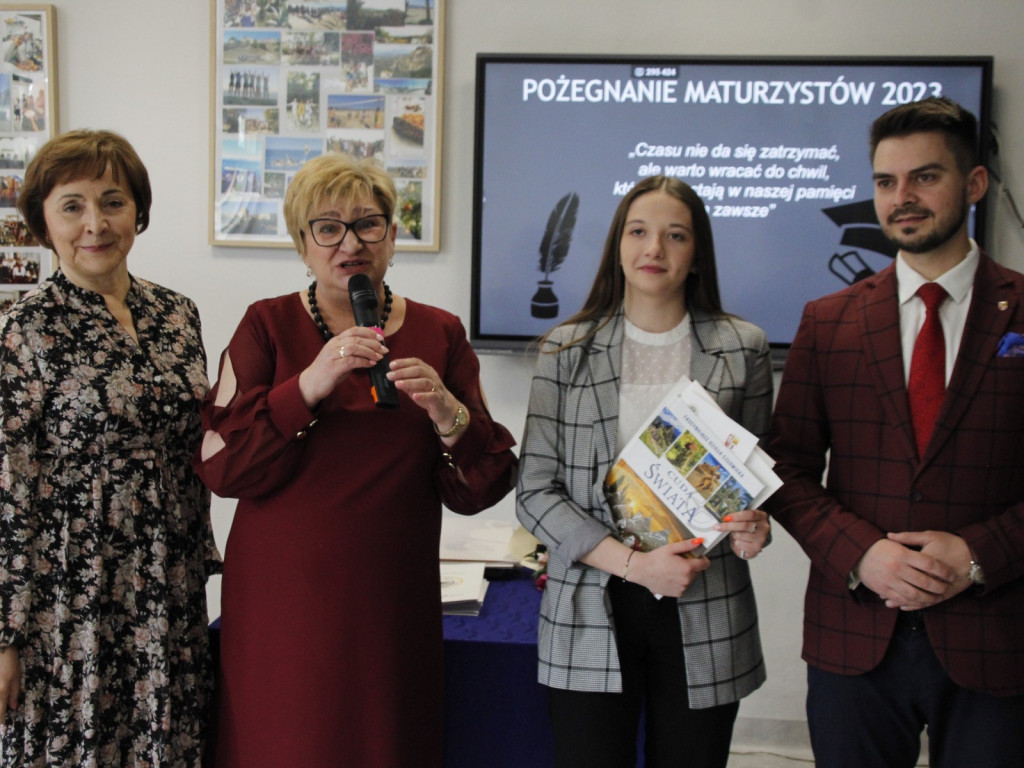 Ostatni dzwonek dla maturzystów z Włókiennika