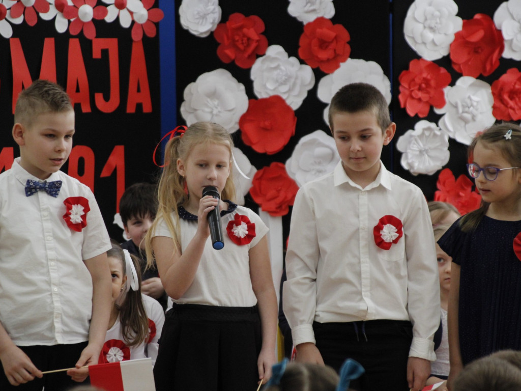 Święto Konstytucji 3 Maja w Szóstce