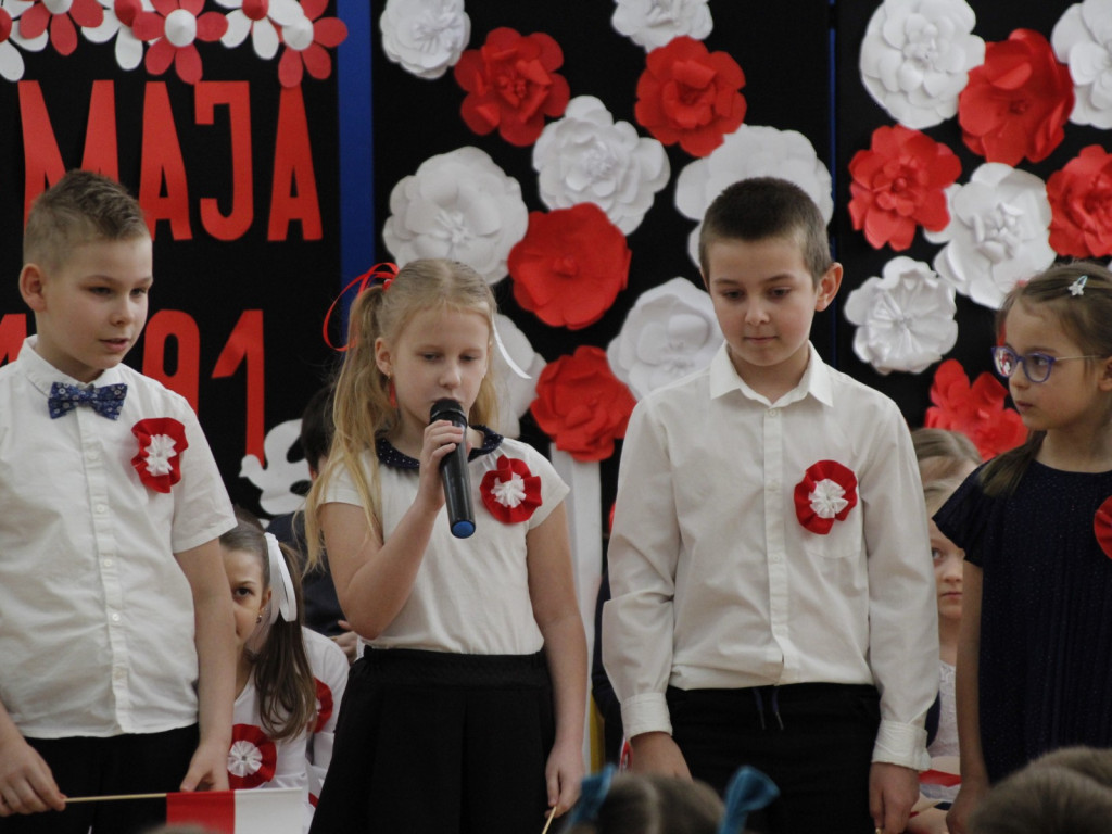 Święto Konstytucji 3 Maja w Szóstce