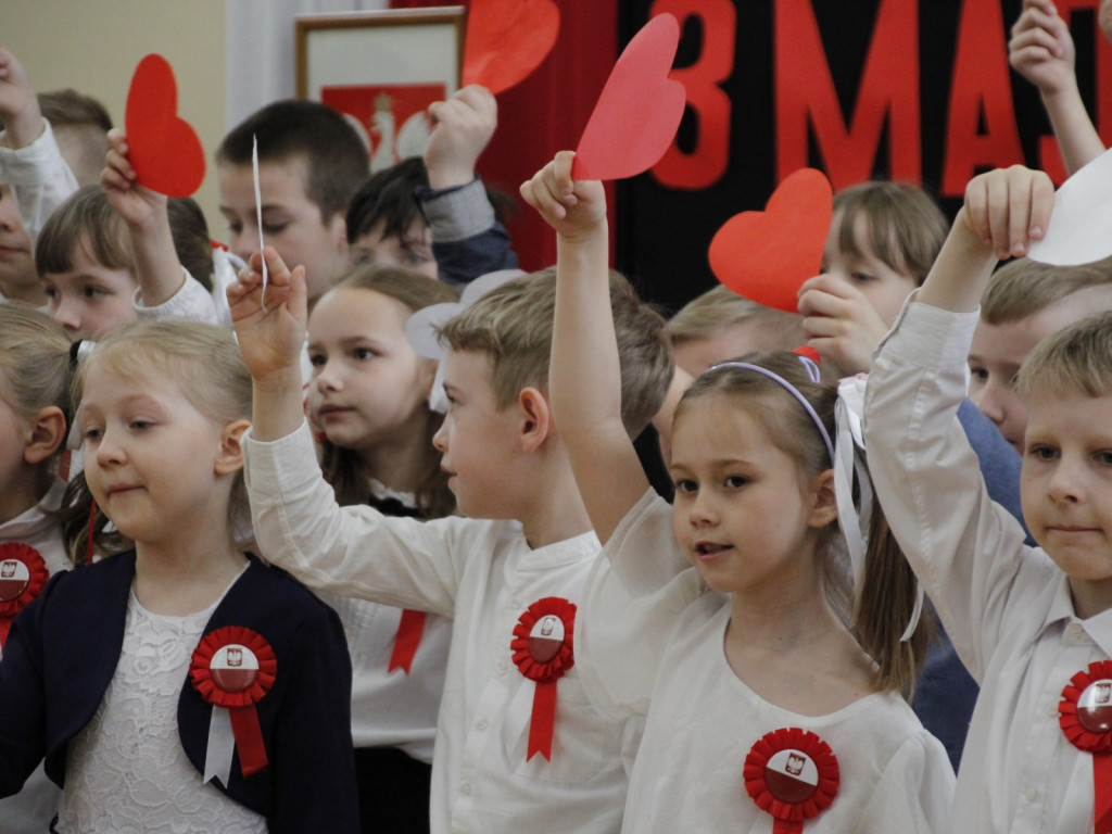 Święto Konstytucji 3 Maja w Szóstce