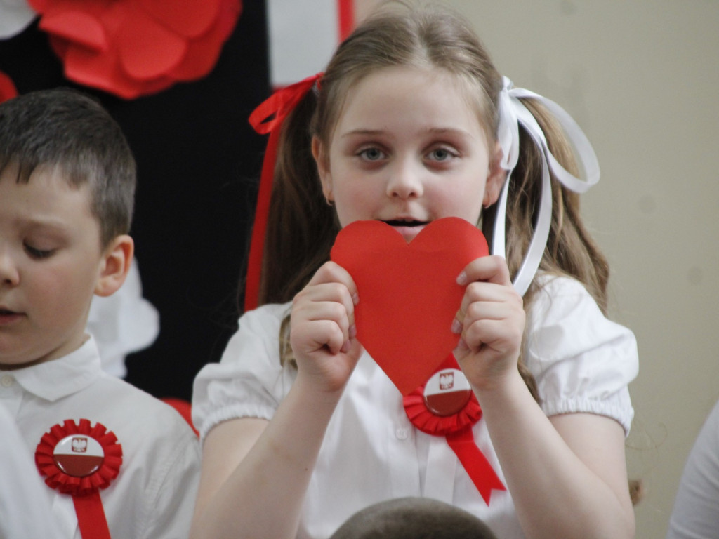 Święto Konstytucji 3 Maja w Szóstce