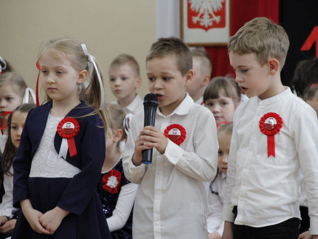 Święto Konstytucji 3 Maja w Szóstce