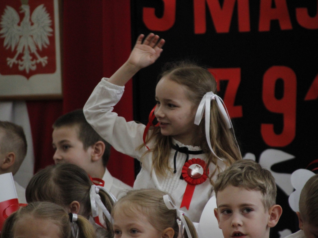 Święto Konstytucji 3 Maja w Szóstce