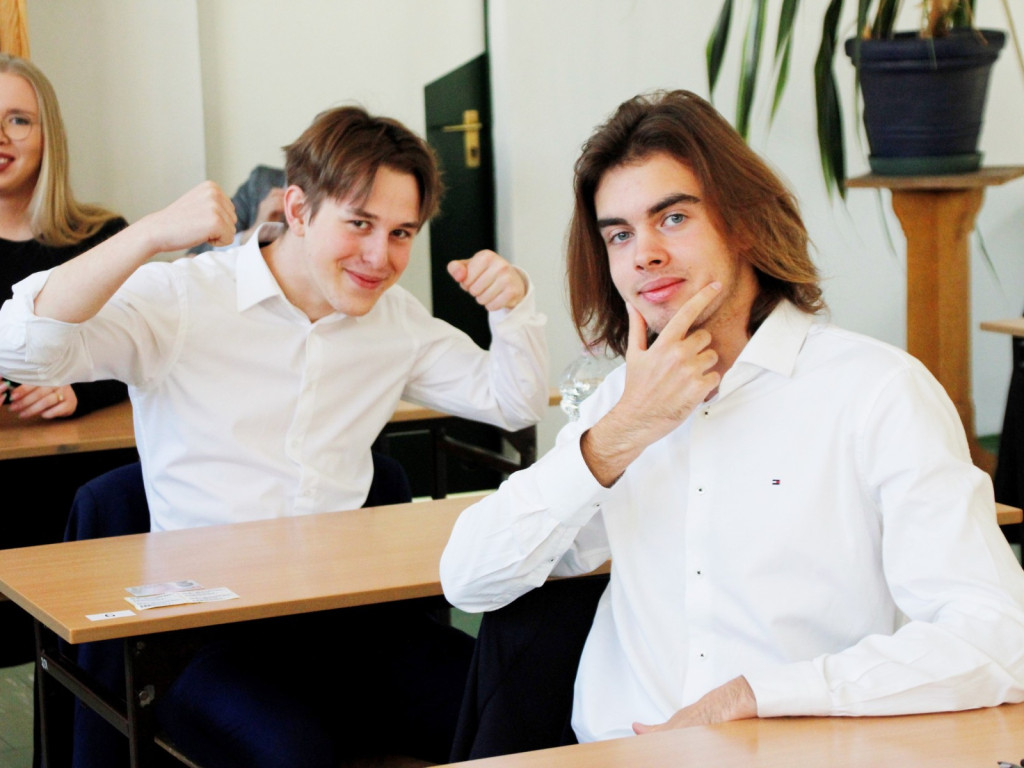 Maturzyści z Czerwoniaka rozpoczęli maturalne zmagania