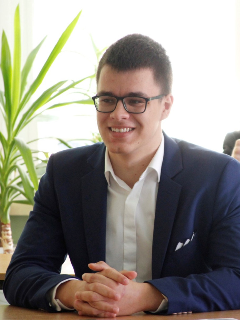 Maturzyści z Czerwoniaka rozpoczęli maturalne zmagania