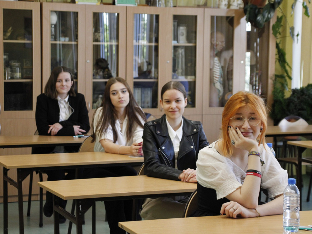 Maturzyści z Czerwoniaka rozpoczęli maturalne zmagania